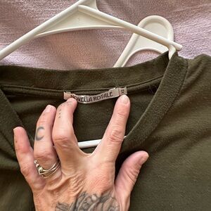 Novella Royale Forest Green Tee